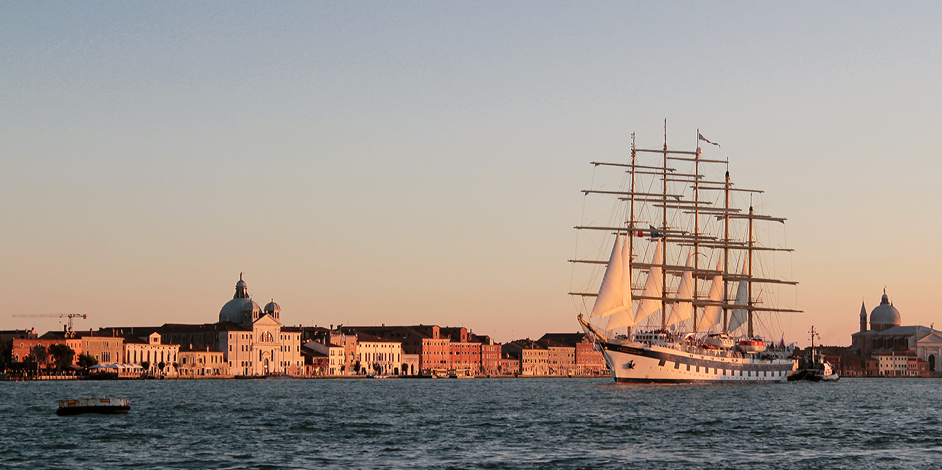 La partenza del Royal Clipper (19).jpg